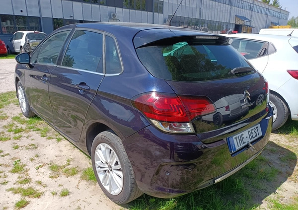 Citroen C4 cena 32900 przebieg: 71371, rok produkcji 2017 z Kobyłka małe 106